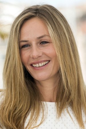 Cécile De France